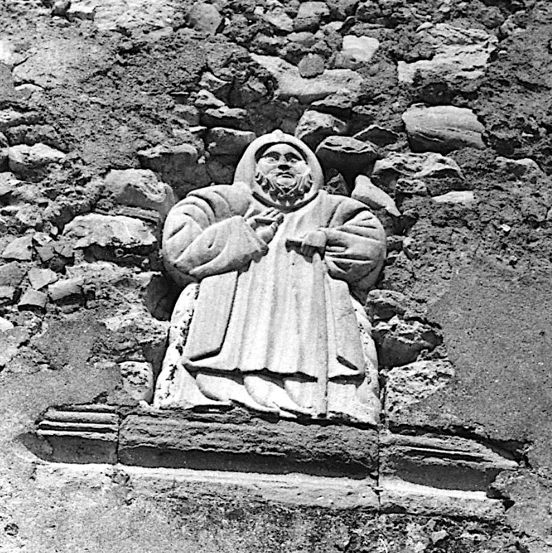 Bassorilievo sulla facciata dell'abbazia